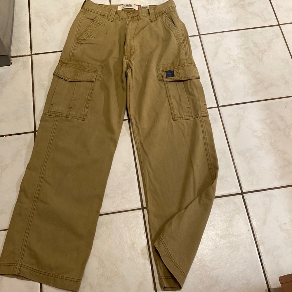 Paint Levi’s cargo